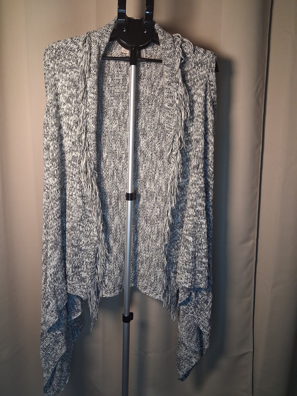 Mossimo Supply Co. Open-Front Fringe Knit Sweater Vest - Gray/White